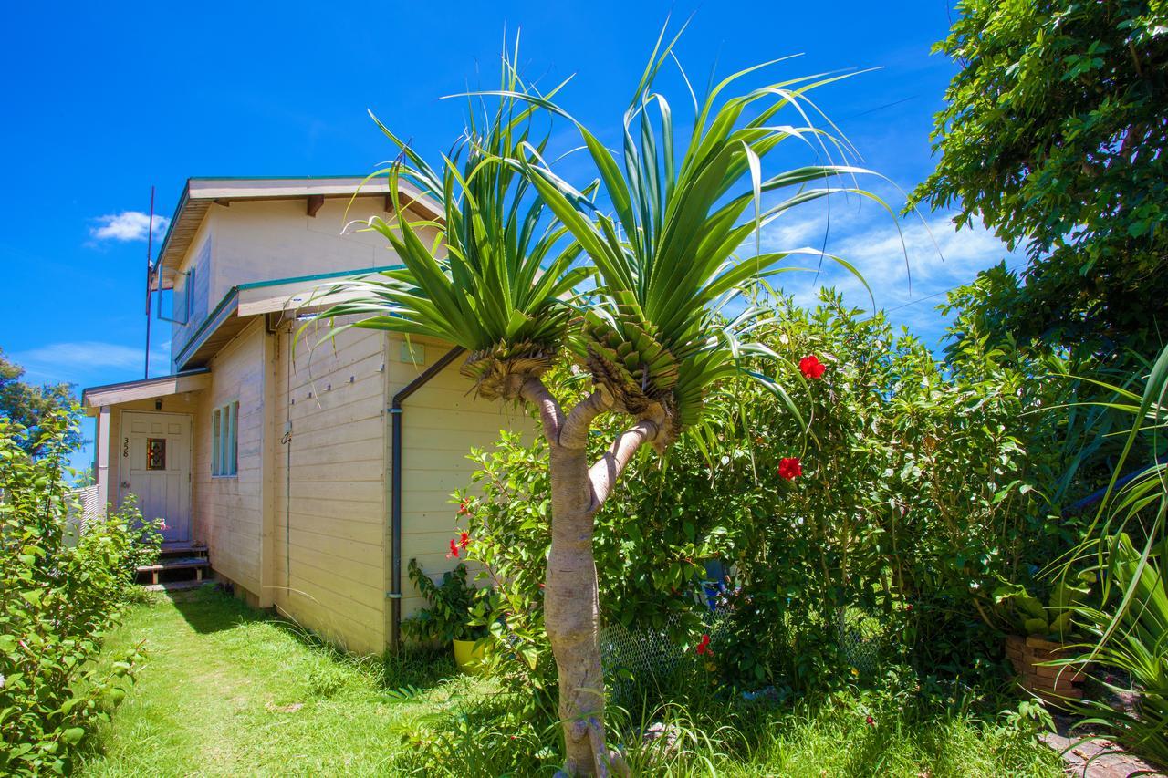 Kariyushi Condominium Resort Motobu The Beach Garden House Exterior photo